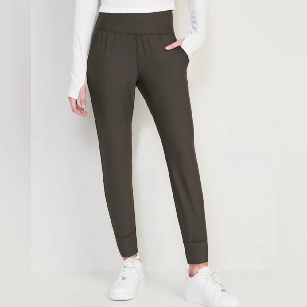 Old Navy High-Waisted PowerSoft 7/8-Length Joggers Size Medium Into the Woods - Picture 1 of 9